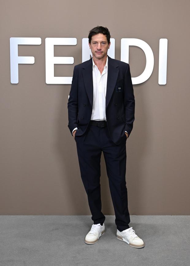 Simon Rex 